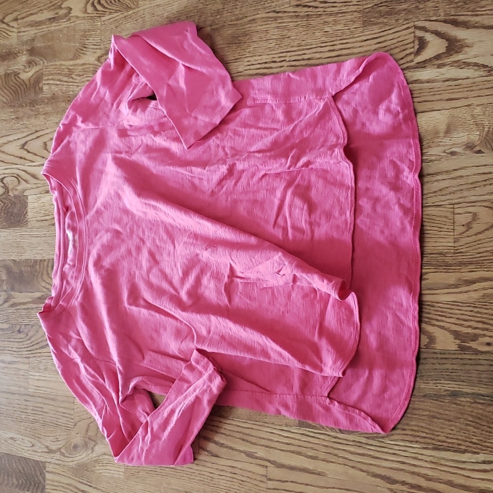 (M) Kirkland Signature Solid Color Light Cotton Slub Tee Barbiecore Feminine